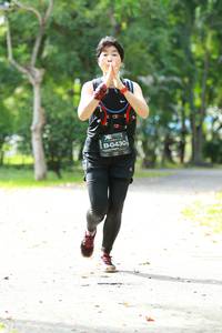 BIB: 0430
                            <button type="button" onclick="openModal(5012945)" class="btn btn-primary btn-sm float-right btn-popup" data-toggle="modal" data-target=".modal-high-quality">
                        <i class="fas fa-shopping-cart"></i> Add to Cart
                    </button>
                                            <button type="button" onclick="isThisMe(5012945, true)" class="btn btn-success btn-sm float-right btn-popup btn-isme hidden" data-toggle="tooltip" data-placement="bottom" title="นี่คือรูปของคุณใช่ไหม คลิกที่นี่เพื่อเอาเข้าอัลบั้ม">
                        <i class="fas fa-plus"></i> Add to album
                    </button>
                    <button type="button" onclick="isThisMe(5012945, false)" class="btn btn-warning btn-sm float-right btn-popup btn-isnotme hidden">
                        <i class="fas fa-ban"></i> Remove from album
                    </button>